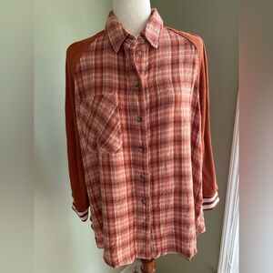 BDG Keanu Varsity Flannel Shirt Size M. Orange flannel shirt w/waffle sleeves.